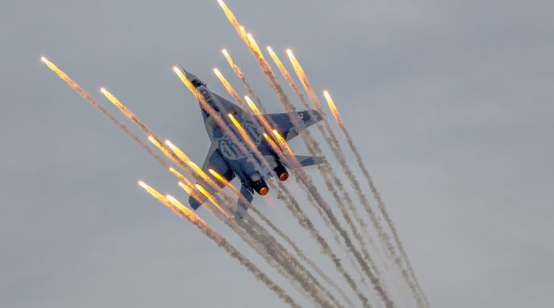 India to buy mig and Sukhoi fighter planes